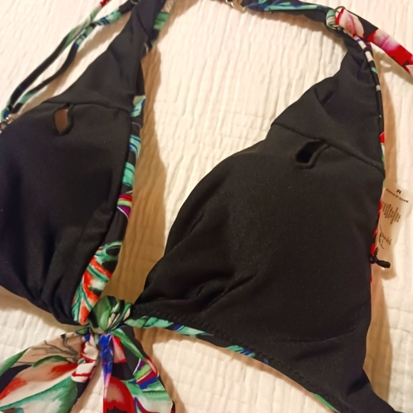 Tinibikini 2 Pc Bathing Suit Top In M. And Mossimo Black Bottom Mix Match Set. - Picture 7 of 12